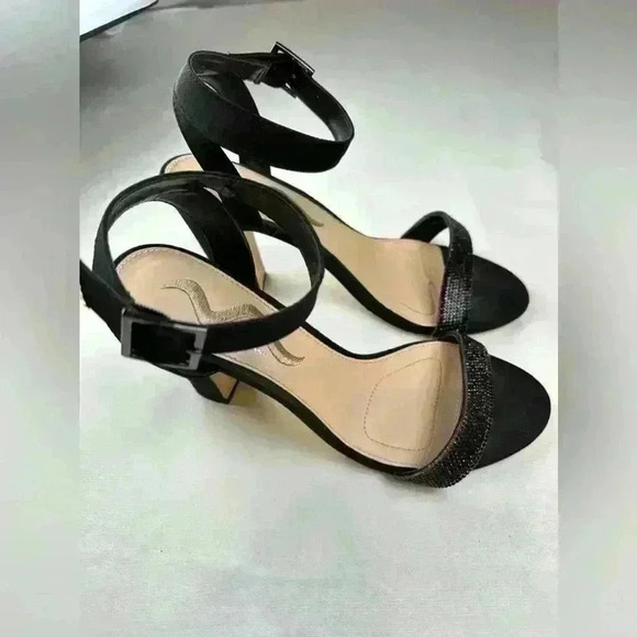 Nina Samiya Sandles w/Black Rhinestones (Size 8.5) - Picture 3 of 10